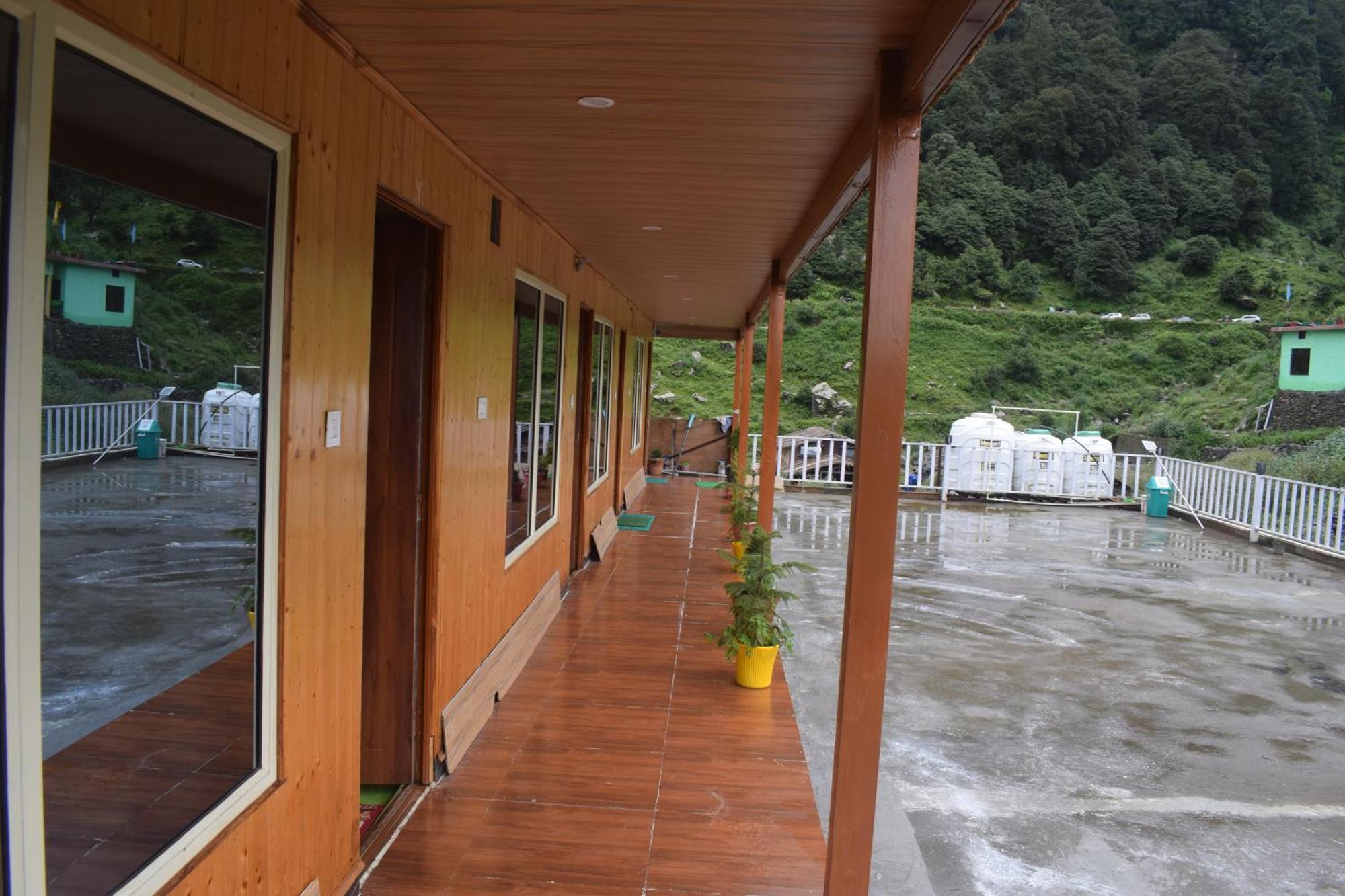 Himrab Chopta Resort Exterior photo