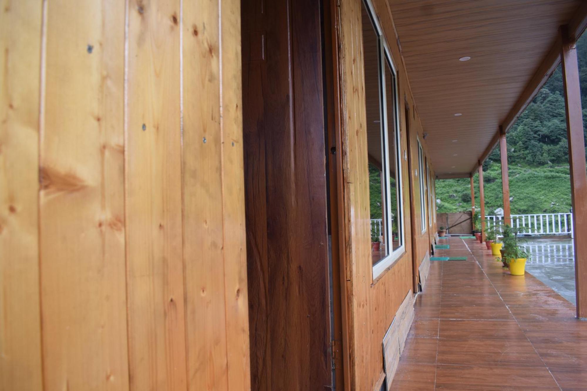 Himrab Chopta Resort Exterior photo