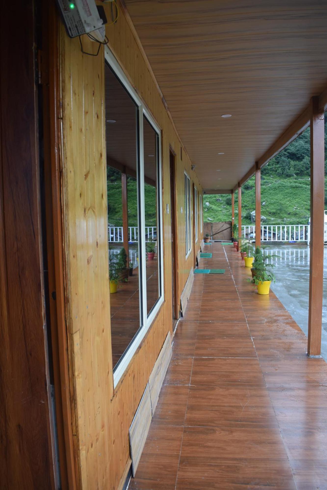 Himrab Chopta Resort Exterior photo