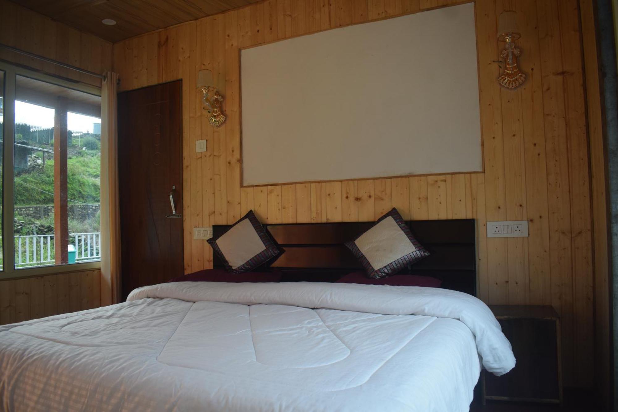 Himrab Chopta Resort Exterior photo