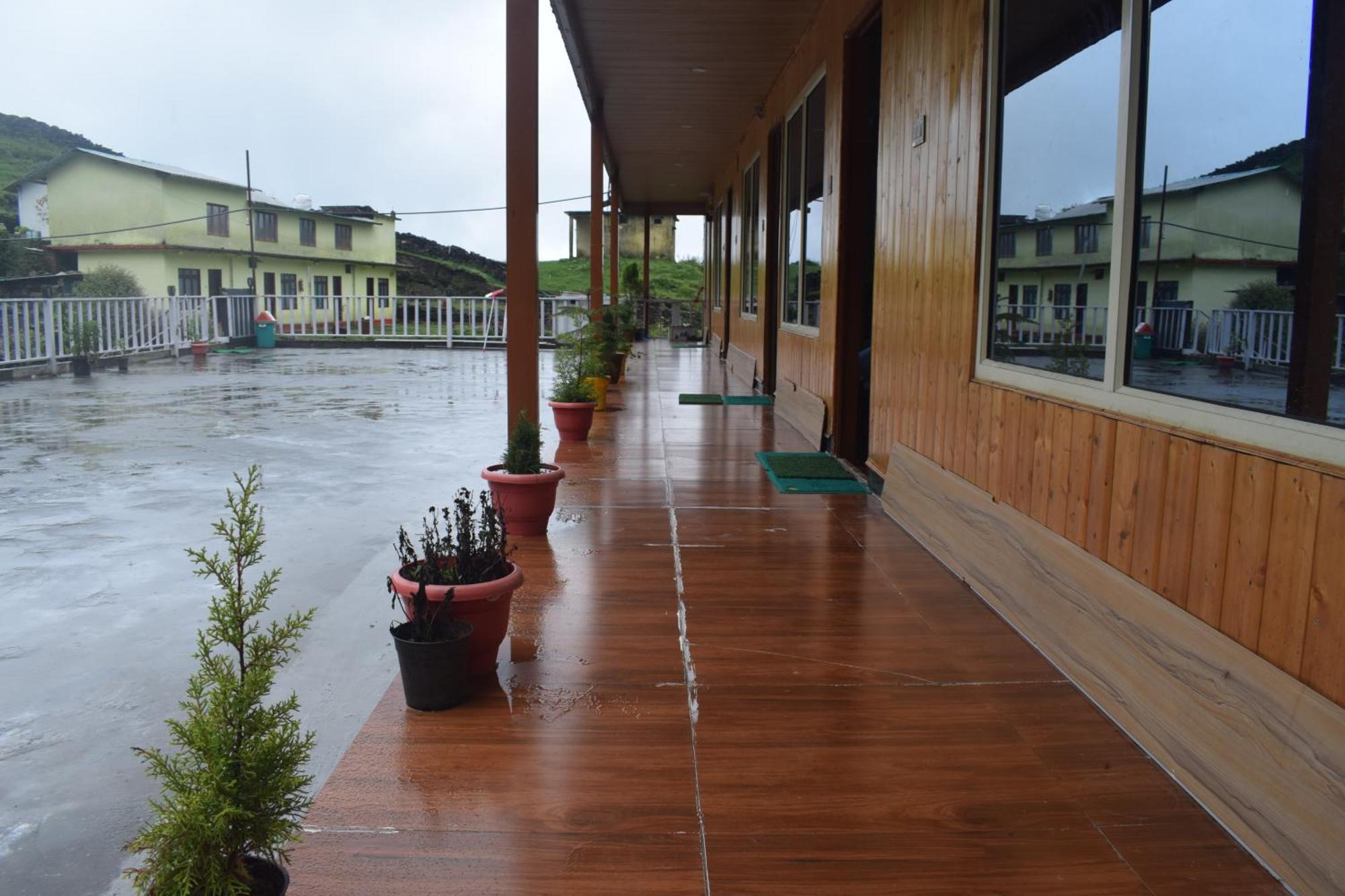 Himrab Chopta Resort Exterior photo